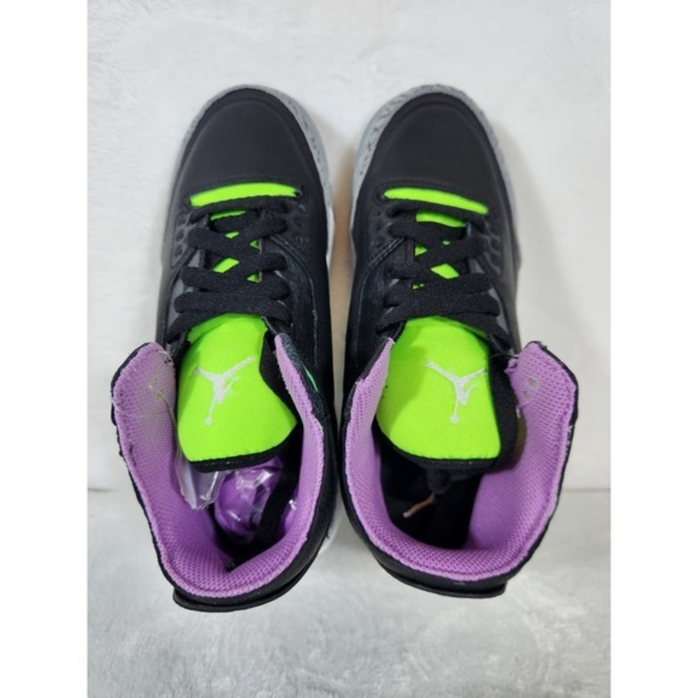 Air Jordan 3 Retro SE Electric Green DA2304-003 Size 4 Youth - Picture 4 of 12
